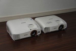 EH-TW5350とEH-TW5200比較レビュー 価格重視ならEH-TW5200、画質重視ならEH-TW5350がおすすめ EH-TW5350とEH-TW5200比較レビュー 価格重視ならEH-TW5200、画質重視ならEH-TW5350がおすすめ